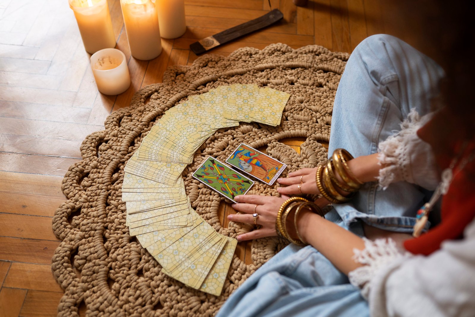 Best Tarot card reader in Kolkata