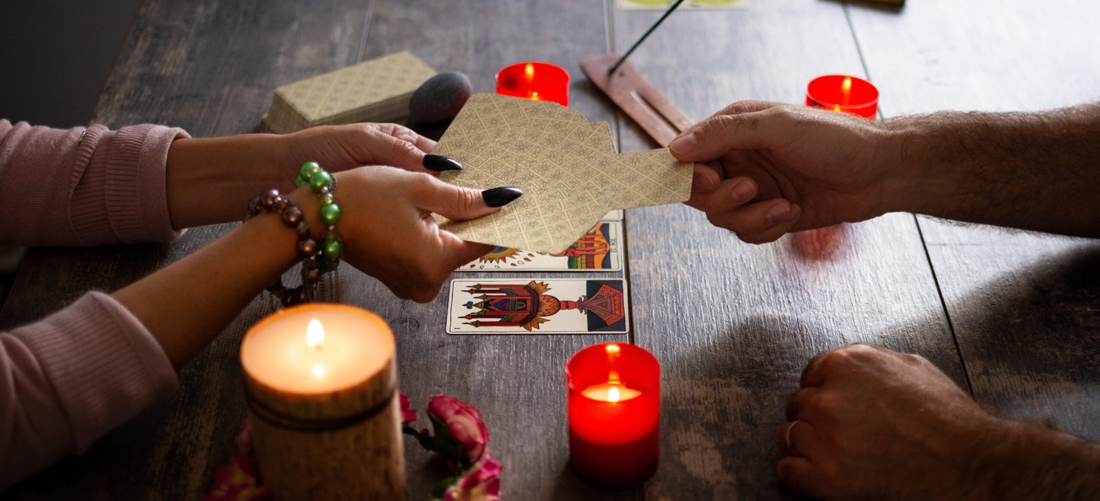 Best Tarot Card Reader in Kolkata