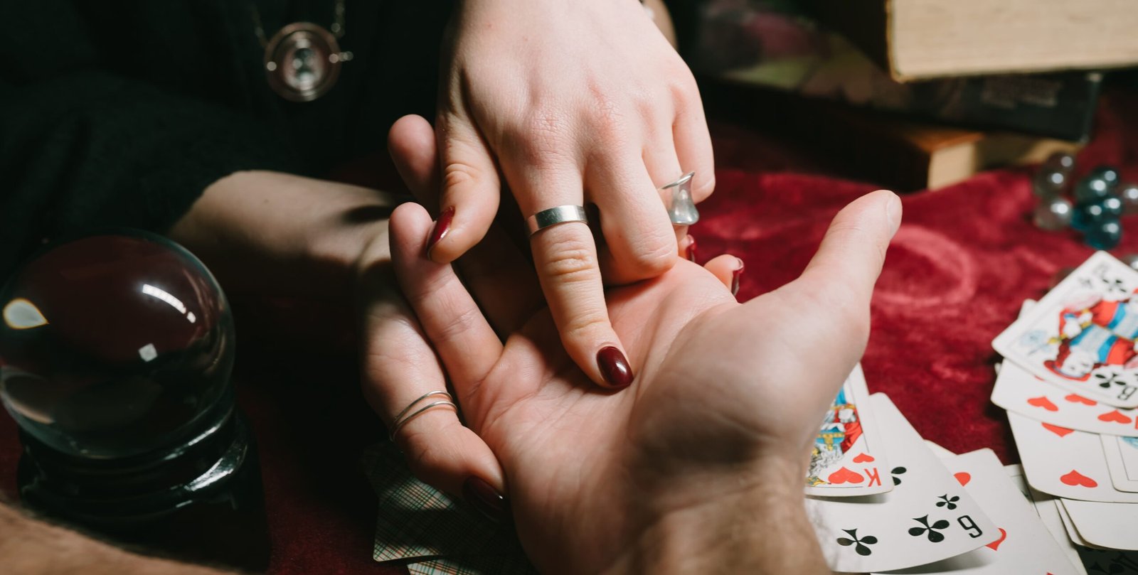 Best Tarot Card Reader in West Bengal